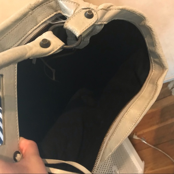 Balenciaga Bag - Picture 4 of 8